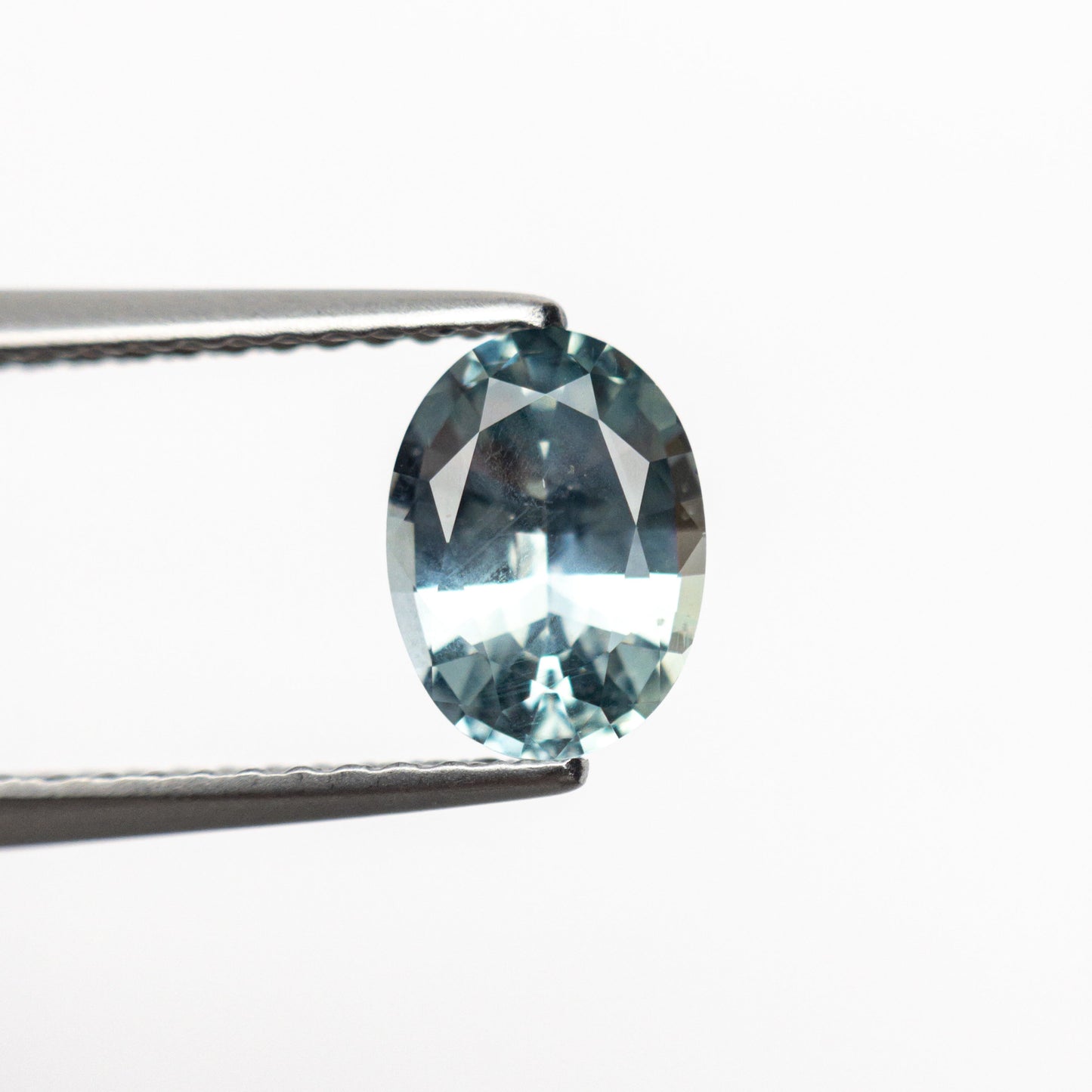 1.28ct 7.50x5.55x3.72mm Oval Brilliant Sapphire 23426-12
