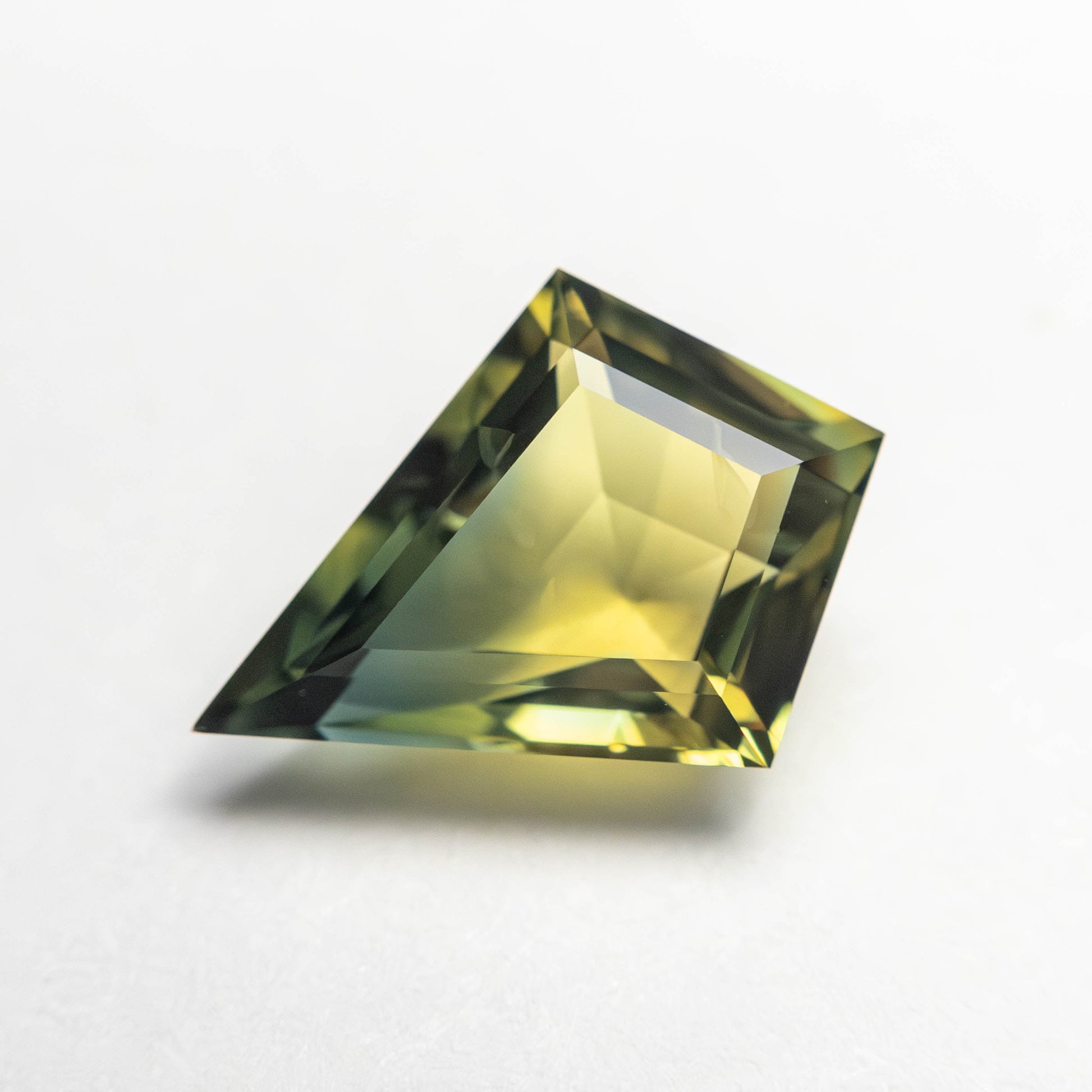 1.95ct 11.07x8.04x3.95mm Kite Step Cut Sapphire 23490-01