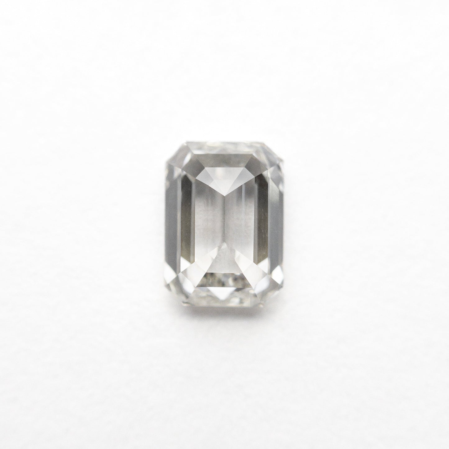 0.90ct 6.18x4.44x3.08mm VS1 C1 Cut Corner Rectangle Step Cut 24194-01