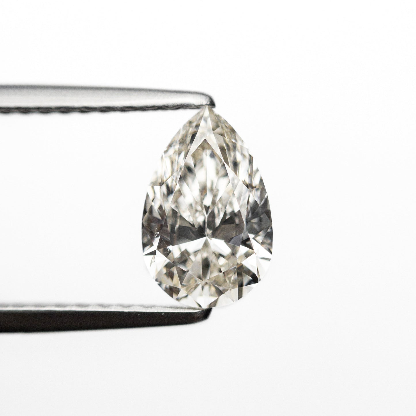 0.91ct 8.19x5.30x3.21mm VS2 C1 Pear Brilliant 24194-07