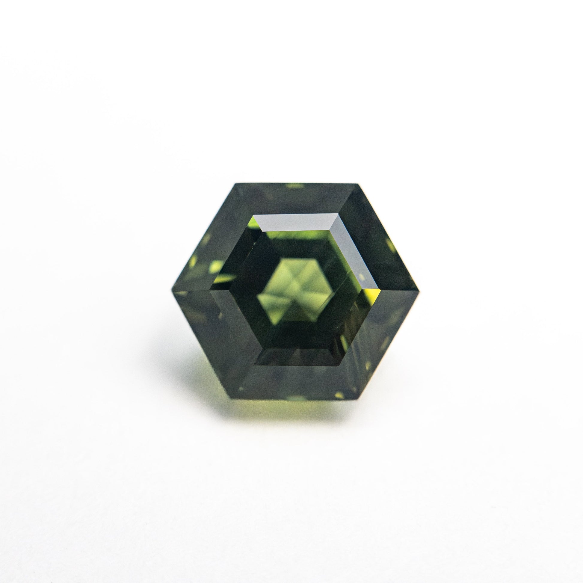 1.78ct 7.19x6.25x4.87mm Hexagon Step Cut Sapphire 26510-01