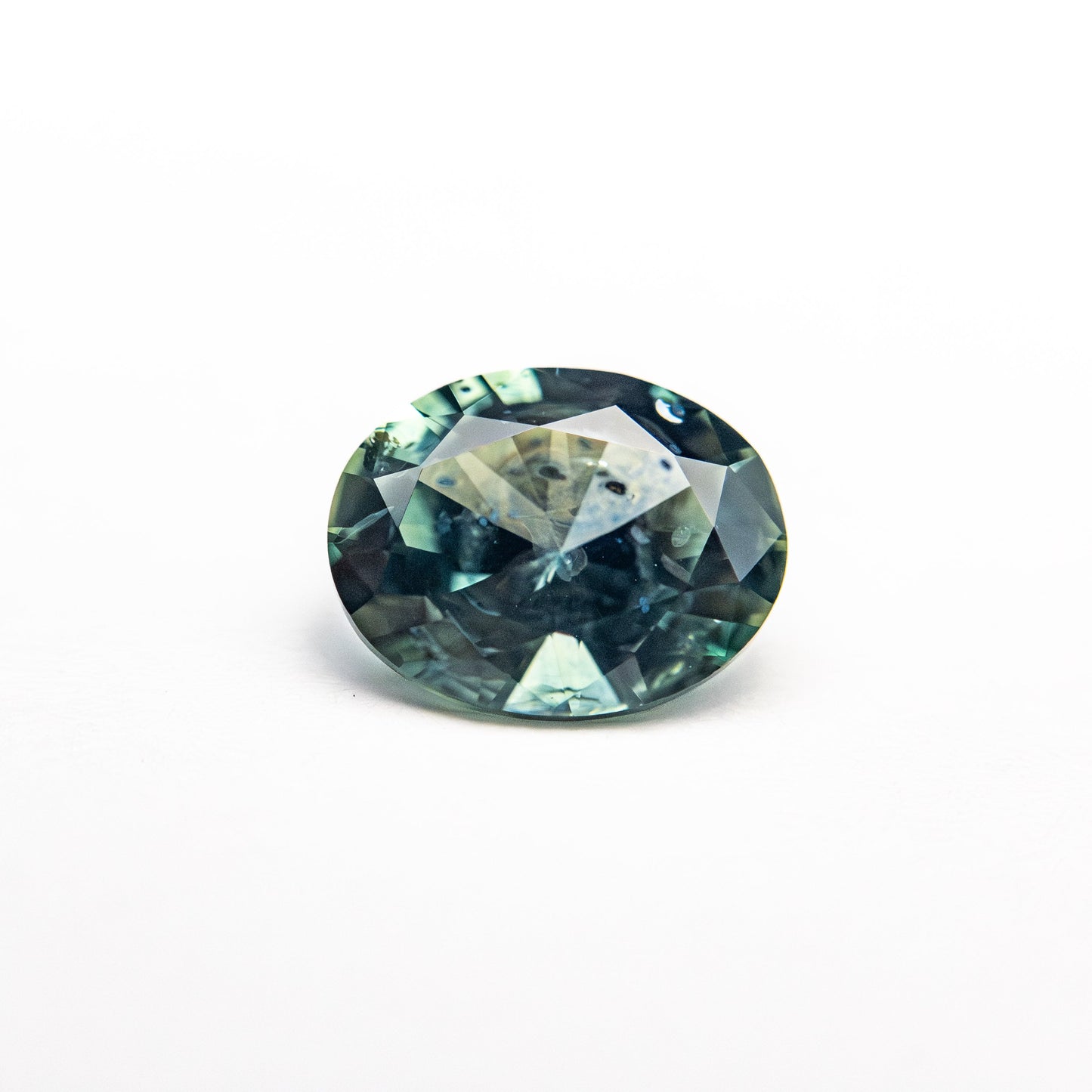 1.05ct 7.04x5.58x3.56mm Oval Brilliant Sapphire 26527-03