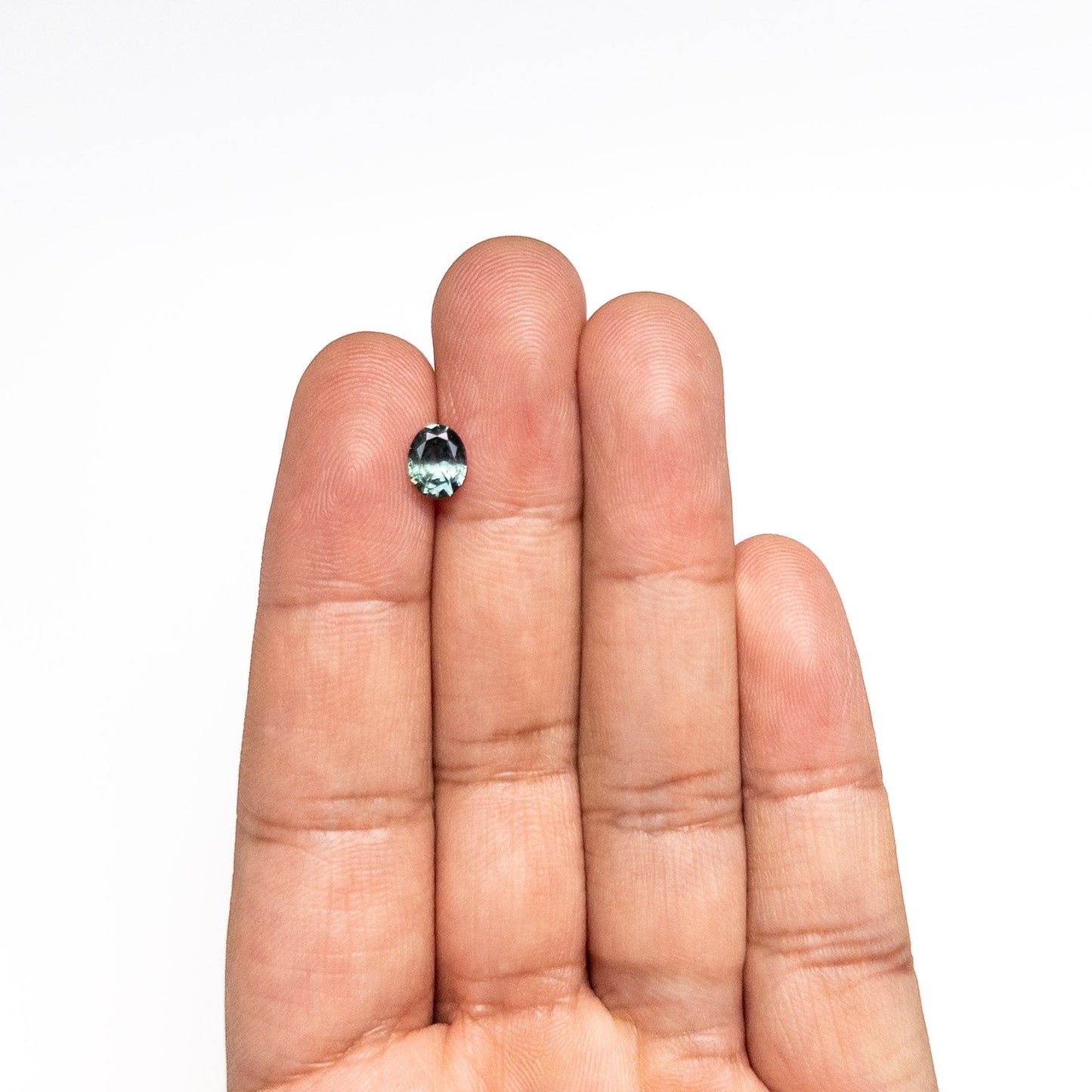 1.05ct 7.04x5.58x3.56mm Oval Brilliant Sapphire 26527-03