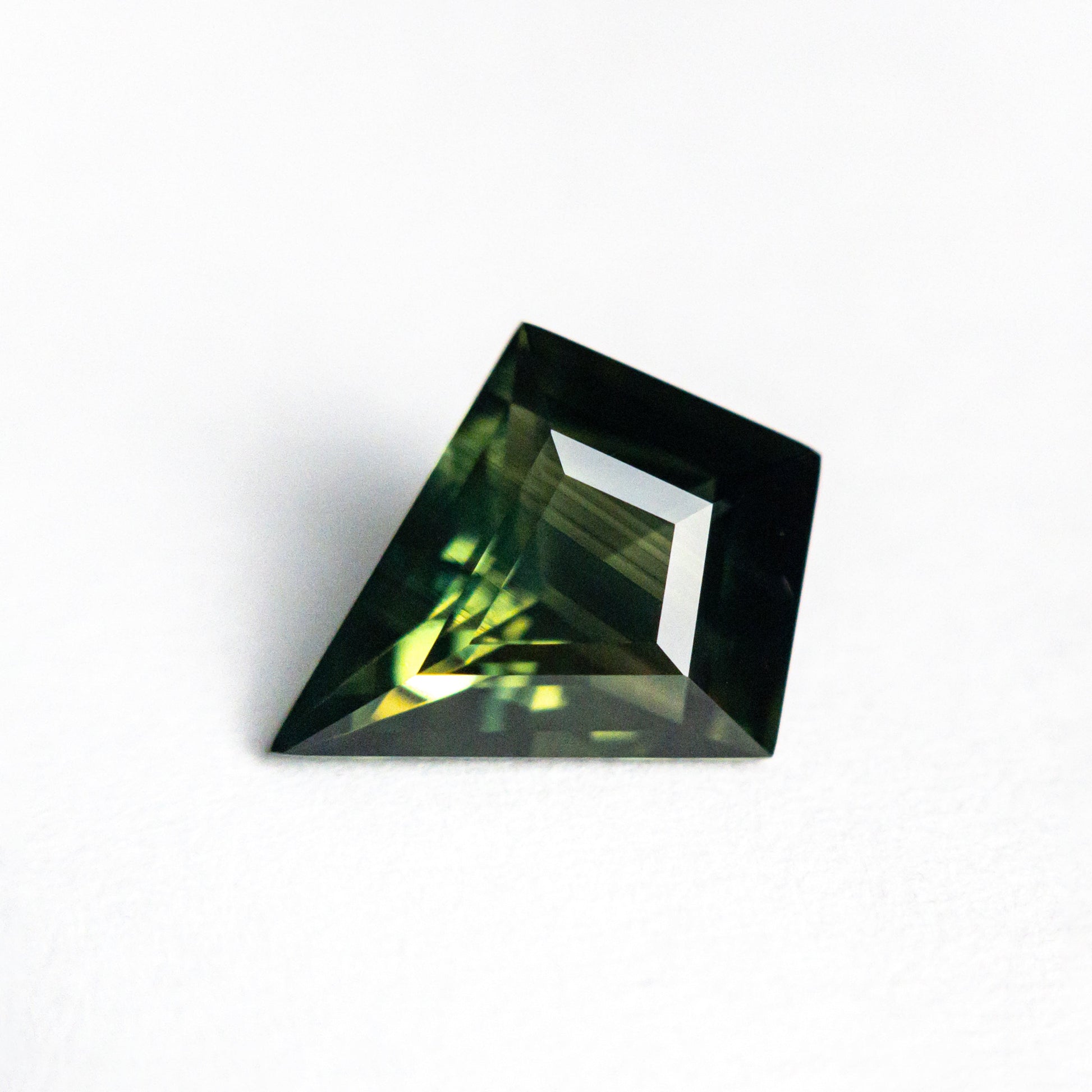1.93ct 10.81x8.63x4.14mm Kite Step Cut Sapphire 26635-03