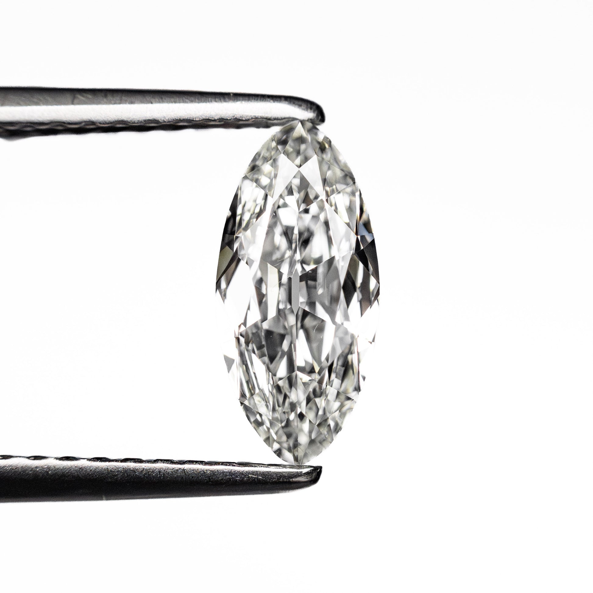 0.72ct 9.48x4.47x2.33mm VS2 H Moval Brilliant 26754-01
