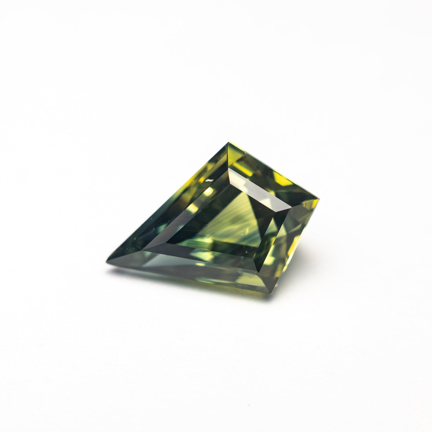 1.40ct 9.25x6.47x4.41mm Kite Step Cut Sapphire 27327-01