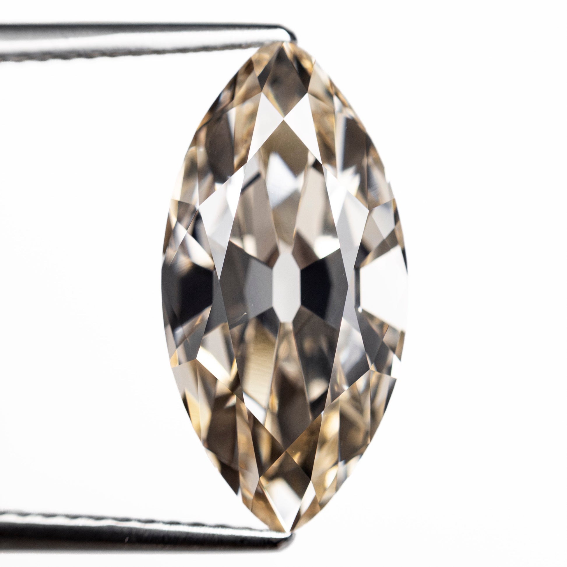 5.51ct 17.14x8.70x5.50mm GIA VS2 S-T Modern Antique Moval Brilliant 27406-01