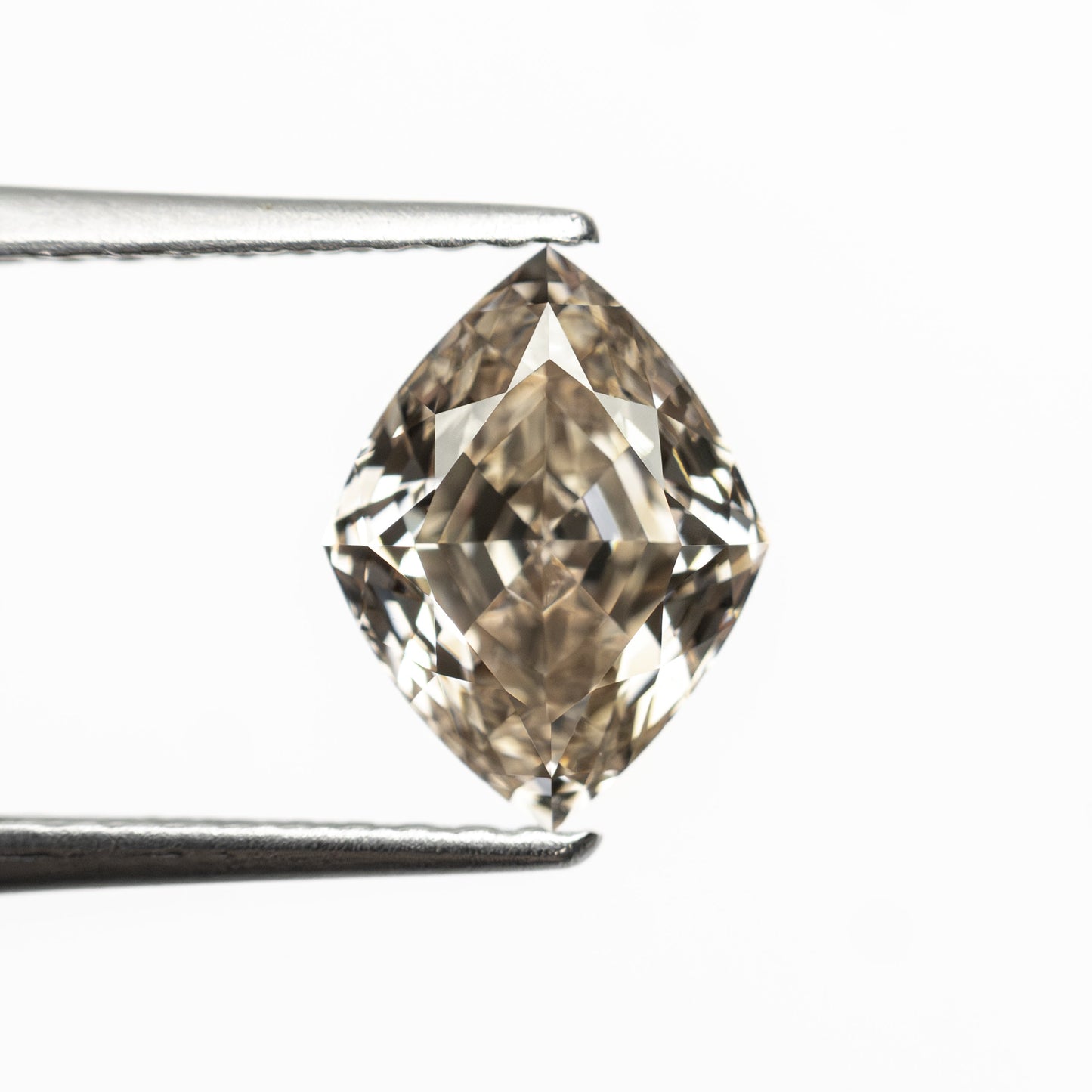 1.23ct 8.47x6.43x4.01mm VS2 C3 Lozenge Brilliant 🇨🇦 27578-01