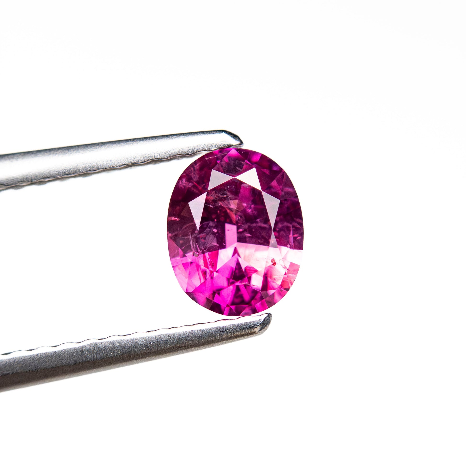 0.71ct 6.04x4.88x3.01mm Oval Brilliant Sapphire 27955-01
