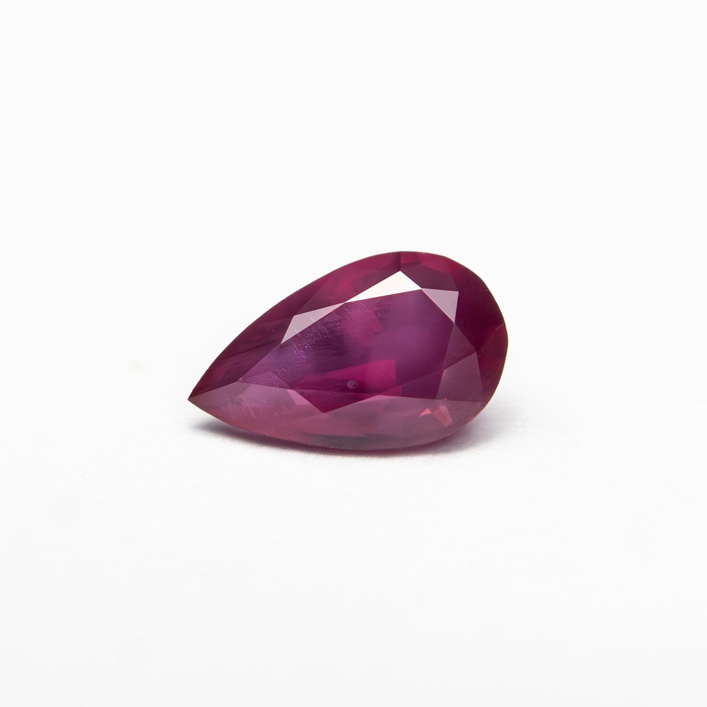 0.79ct 7.59x4.58x3.26mm Pear Brilliant Ruby 27956-24