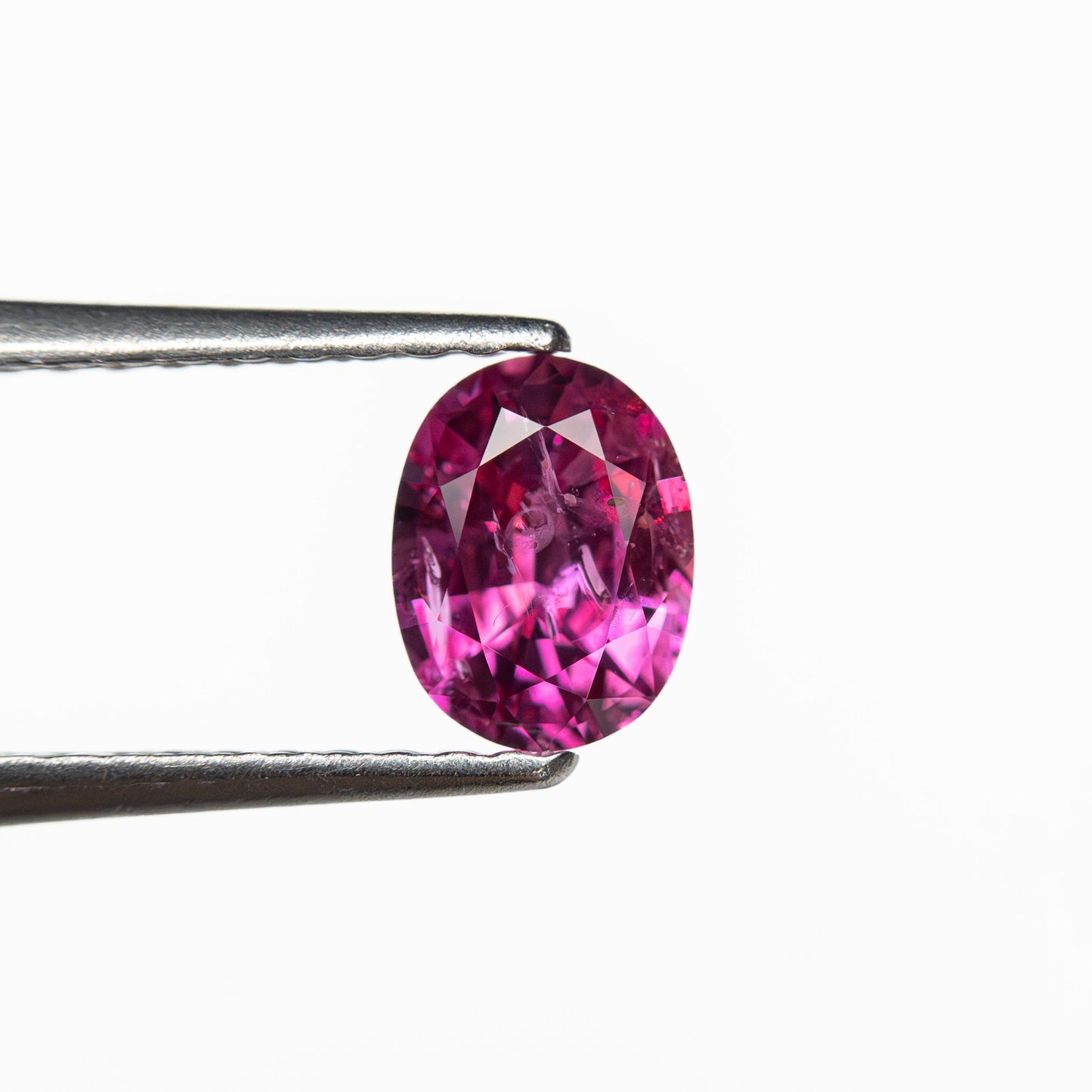 0.63ct 5.88x4.51x2.87mm Oval Brilliant Sapphire 27957-27
