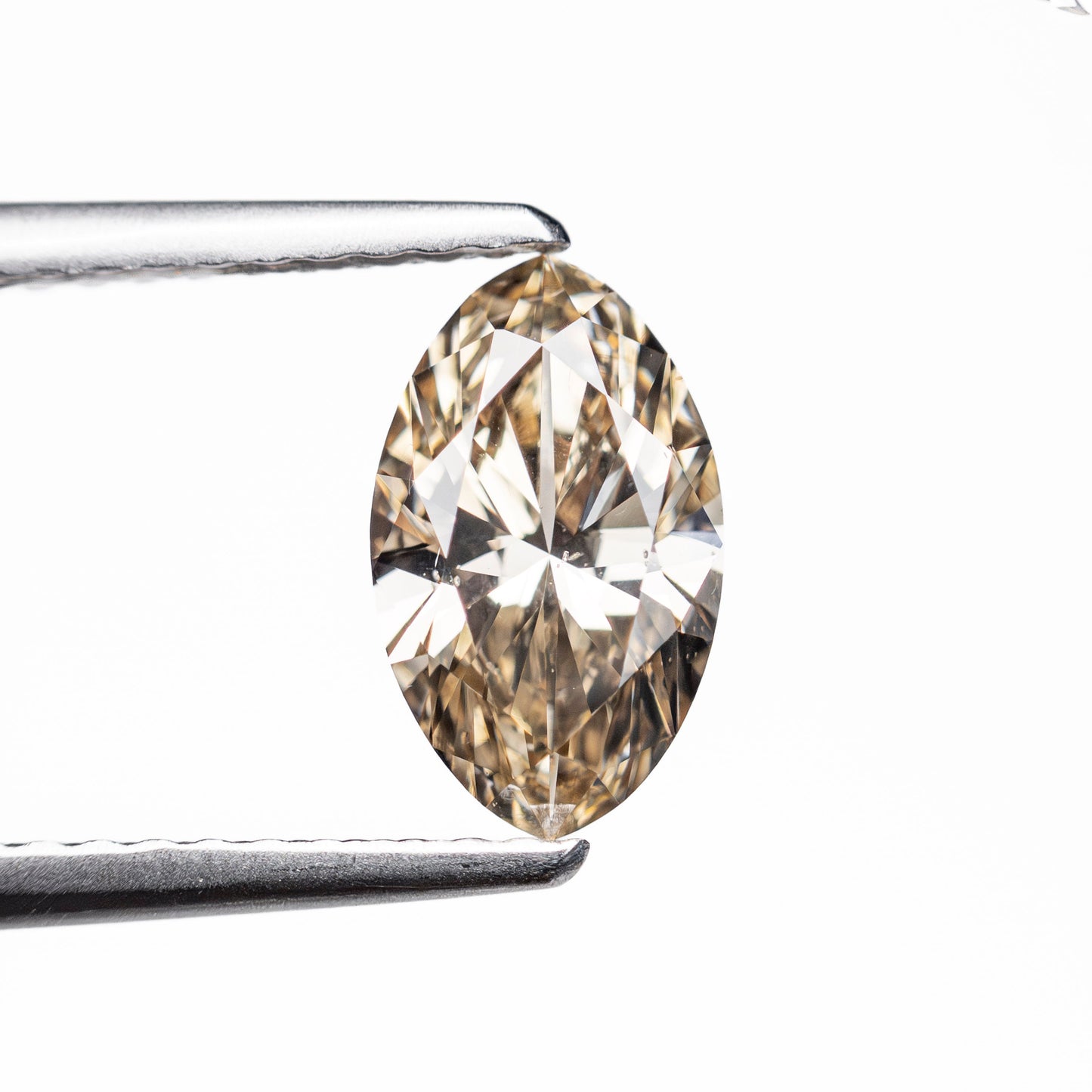 1.02ct 9.01x5.38x3.37mm SI2 C4 Moval Brilliant 🇨🇦 27995-01