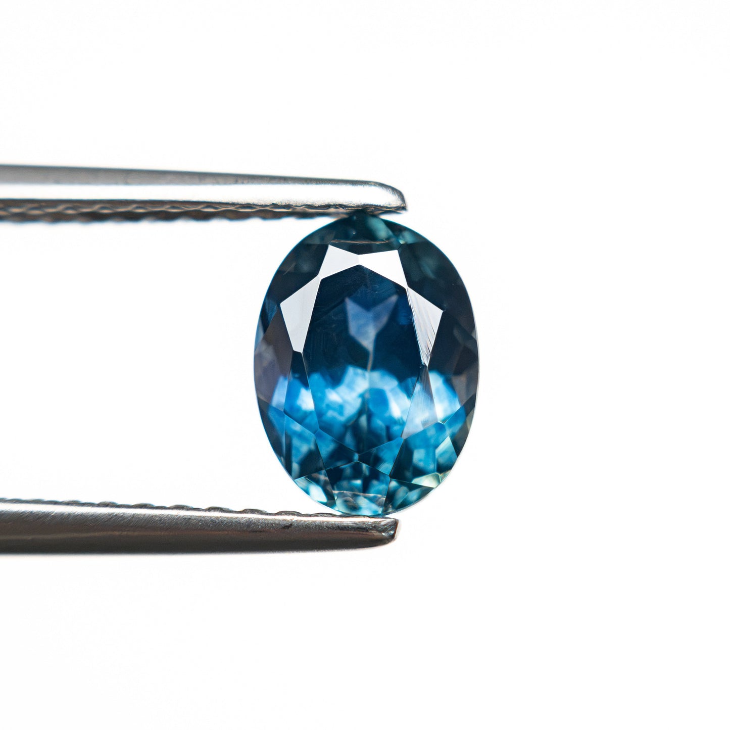 1.51ct 7.44x5.52x4.27mm  Oval Brilliant Sapphire 28028-14